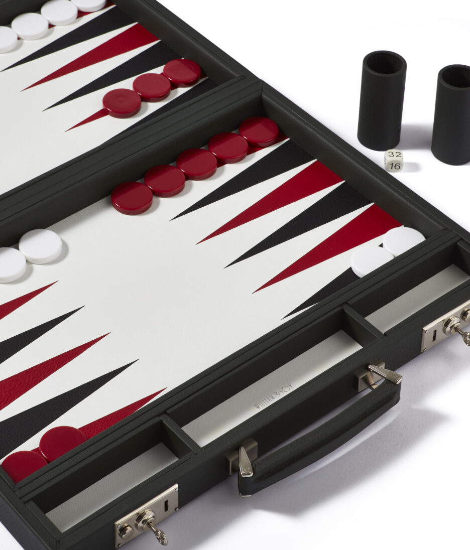 BACKGAMMON_18INCH_BLACK_WHITE_B