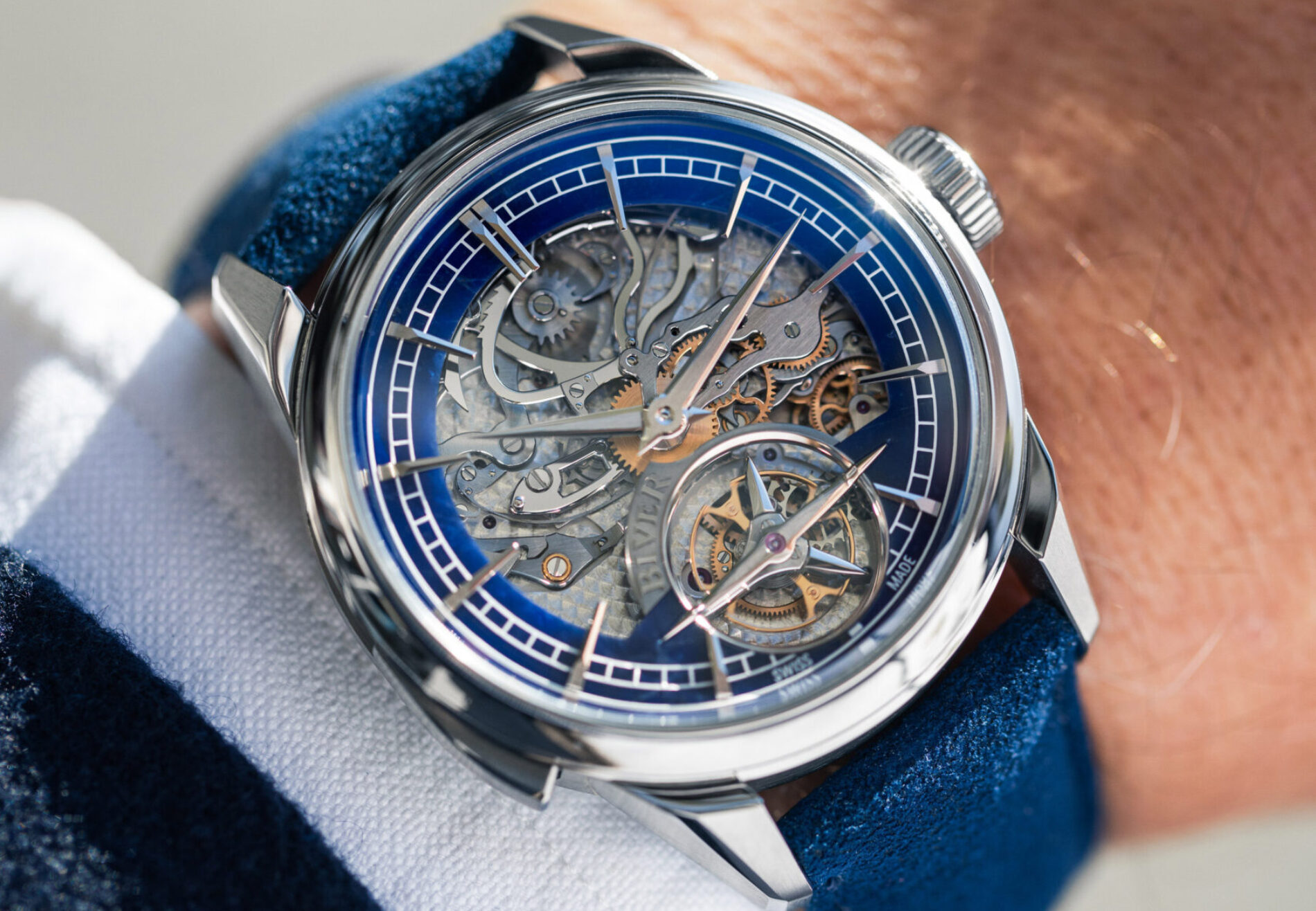 CarillonTourbillonSodaliteOpenwork-3