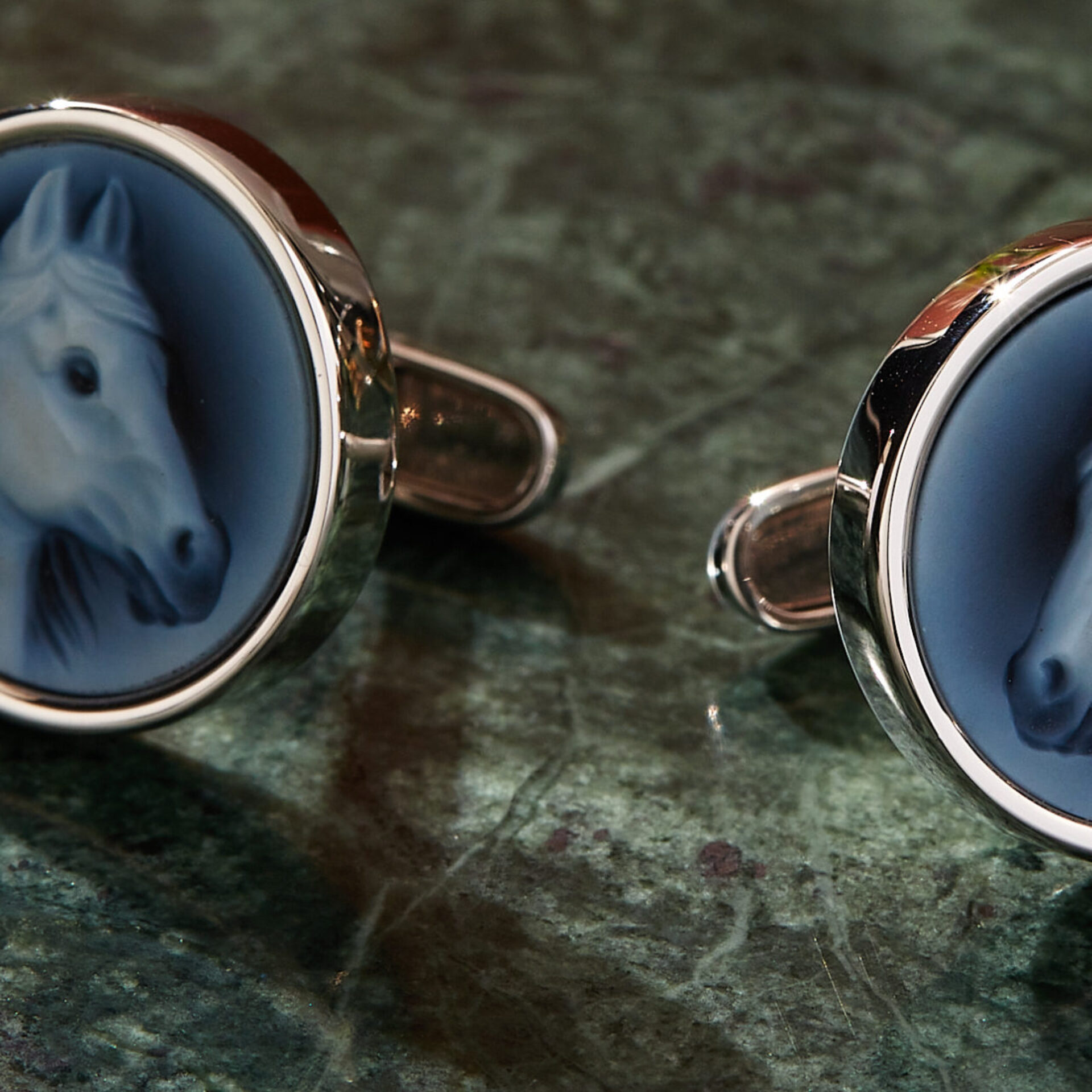 CUFFLINKS0415