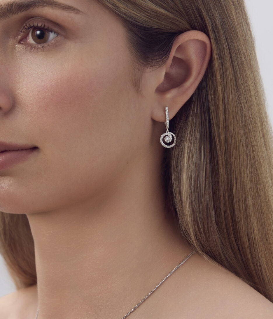 SWEET PEA COLLECTION WHITE GOLD AND DIAMOND DROP EARRINGS DG4639